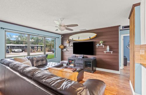 Juno Ridge Casa | North Palm Beach Surf Shack - Parkyourboat!