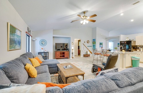 North Port Casa | North Port Home w/ Charming Lanai ~ 7 Mi to Beach