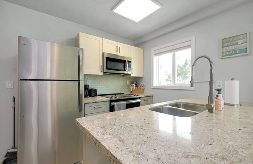 North Shore Casa | North Shore Beachfront Property! 5 bed, 4 bath
