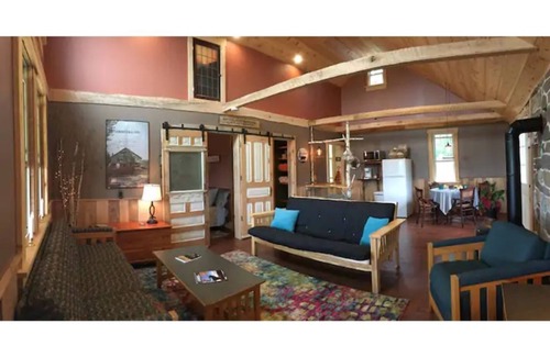 Drifting Cabina | North Star Cabin at Oak Mountain Hideaway
