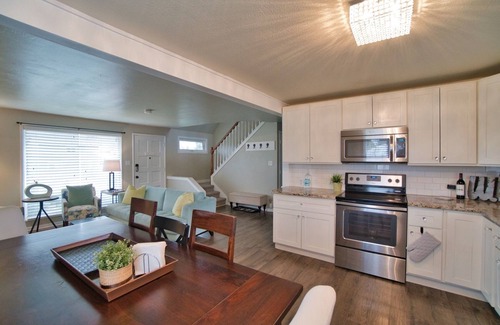 North End Casa | Norte Tacoma! Gran casa remodelada! Cerca de UPS, 6th Ave y Proctor