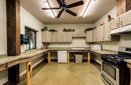 Burleson Otro | North Texas Jellystone Park