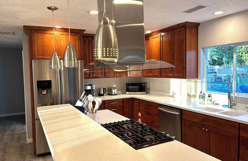 Alamedan Valley Casa | North Valley Garden Bungalow 2 bed/2bath-quiet yet central