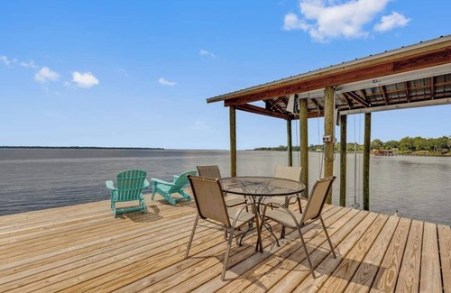 Orange Park Casa | Northeast Florida Retreat