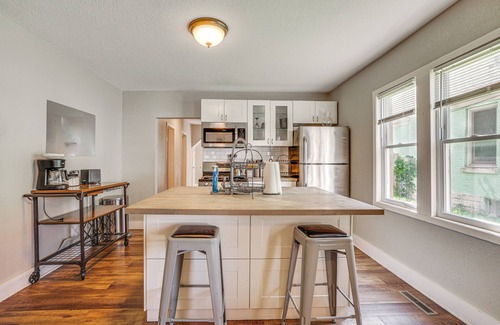 Northeast Minneapolis Casa | Northeast Minneapolis Home < 1 Mi to Arts District