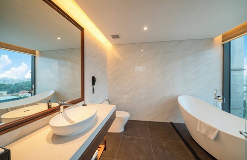 Ben Nghe Hotel | Northern Charm Hotel