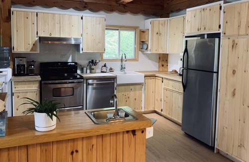 Algoma District Cabaña | Northern Haven on a Crystal-Clear Lake. Ideal for family-style vacations