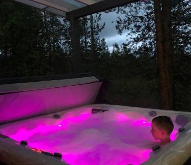 Kittila Chalet De Esquí | Northern Light Villa Ylläs with a Jacuzzi