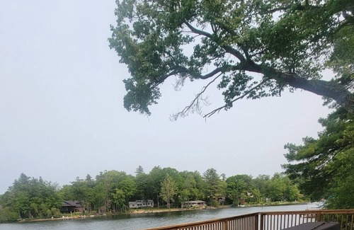 Meredith Casa | Northern Lights on Lake Waukewan