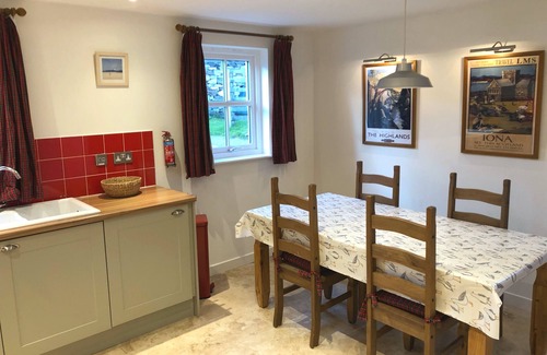 Lairg Cabaña | Northern Lights - Sea View Cottage near NC500