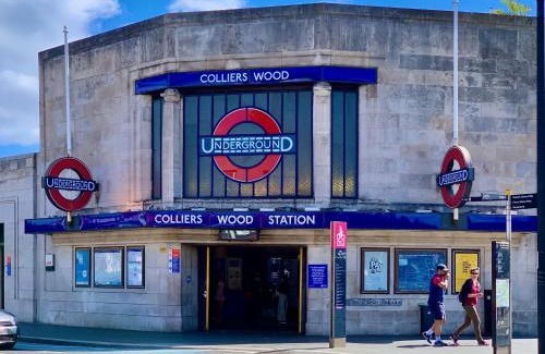 Lavender Fields Casa | Northern Line Double Room Stay with Free Parking