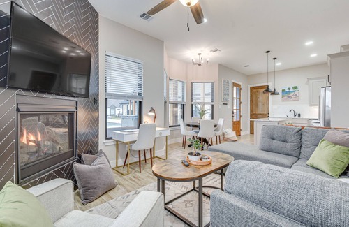 Argyle Cabaña | Northlake Vacation Rental w/ Pool & Hot Tub Access