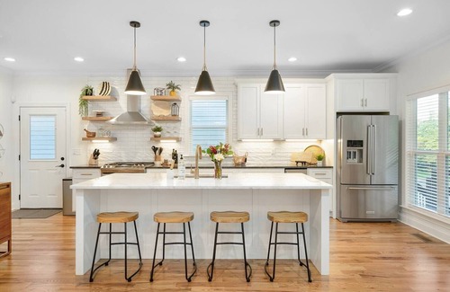 North Chattanooga Casa | Northshore Urban Hive - Spacious House with EV Charging