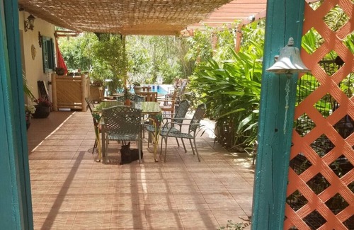 St. Thomas Casa | Northside Place in the Sun