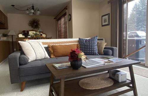 Canandaigua Casa | NorthStar/Bristol Mt Ski in/out Twnhse - 8 Guests