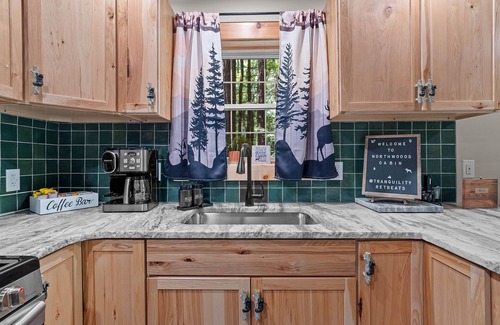 Sigel Cabina | Northwoods Ln Cabin in Clear Creek
