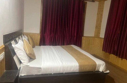Cheog Hotel | Norvin Homes- Double Room/ breakfast included