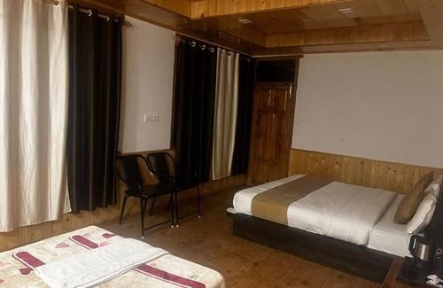 Cheog Hotel | Norvin Homes- Triple Room / breakfast included