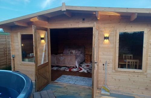 Norton St. Philip Otro | Norwell view farm glamping with hot tubs