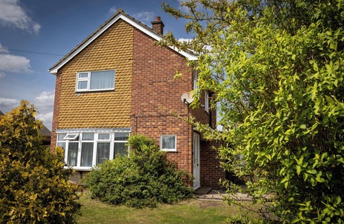 Norwich Casa | Norwich - House - Sleeps 7 - Parking - Garden