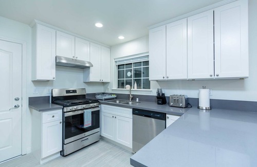 East Pasadena Casa | Not Affected by the Fire/elegant Pasadena Retreat Prime Comfort Awaits