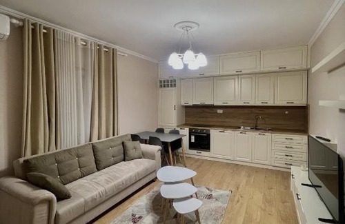 Blloku Apartamento | Lovely 1-bedroom apartment in the heart of Tirana