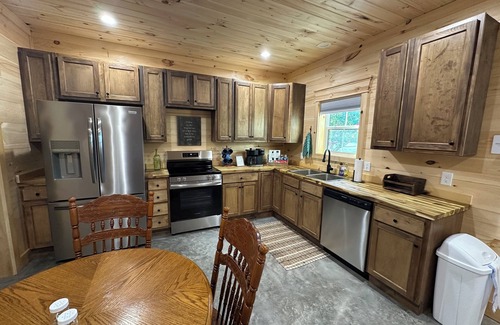 Scottsboro Cabina | Not Just for Fishermen