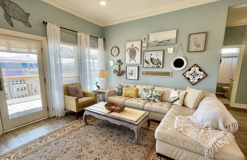 Crystal Beach Casa | Not Too Crabby 4 Bedroom Home by RedAwning