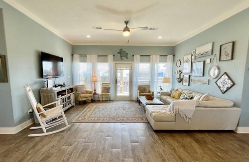 Crystal Beach Casa | Not Too Crabby 4 Bedroom Home by RedAwning