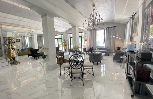 Mid Beach Hotel | Notebook Miami Beach