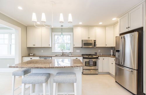Northeast South Bend Casa | Notre Dame Home -7/10 of a mile from ND stadium