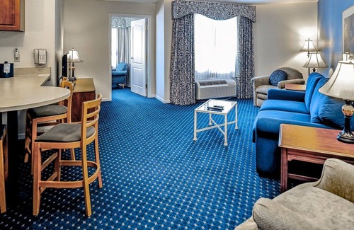 Mishawaka Apartamento | Notre Dame vs Wake Forest Weekend!! 5 minutes from the stadium!