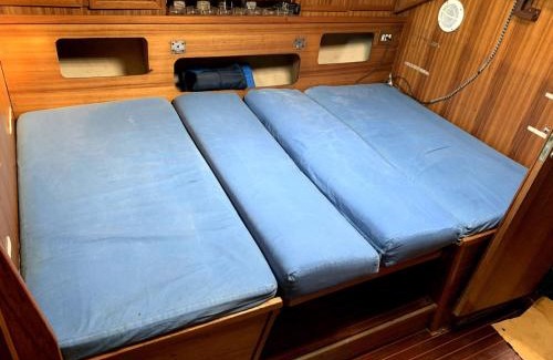 Civitavecchia Alquiler De Eote | Notte in barca tra gioia e relax cullati dal mare