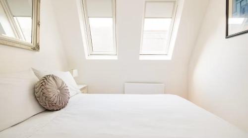 Campden Apartamento | Notting Hill Luxury 3BR Duplex Modern Spacious Gem