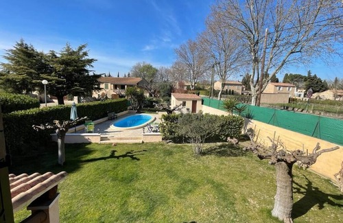 Saint-Etienne-du-Gres Casa | Nouvelle Annonce! Rez-de-chaussée Privatif - Alpilles - Piscine