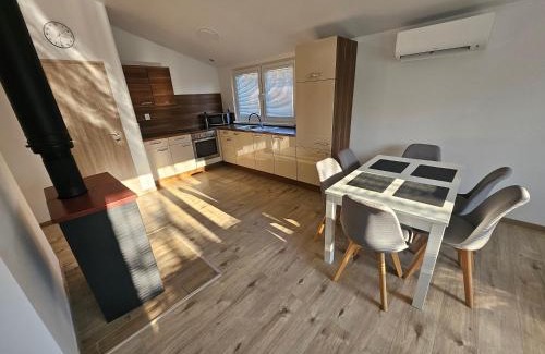 Ockov Casa | Nové bývanie blízko Piešťan a Nového Mesta nad Váhom pre 6 osôb