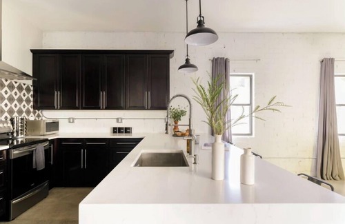 South Scottsdale Cabaña | Nova-in the Middle of Old Town-walk to Everything!