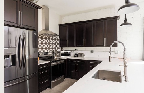 South Scottsdale Cabaña | Nova-in the Middle of Old Town-walk to Everything!