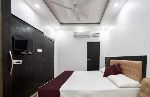 Gorakhpur Hotel | Nova Inn