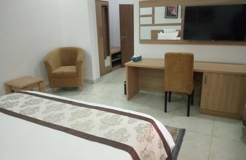 Jos Hotel | Novel Suites And Resort