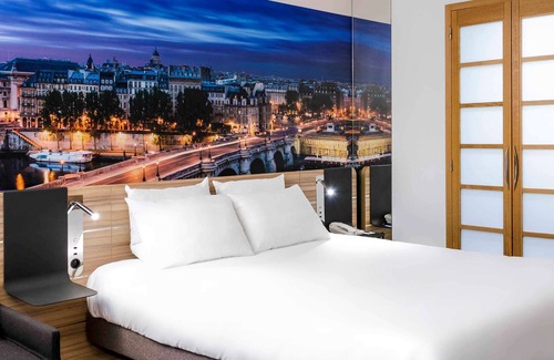 Quartier du Petit-Montrouge Hotel | Novotel Paris 14 Porte d'Orléans