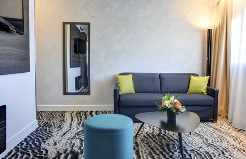 Quartier du Petit-Montrouge Hotel | Novotel Paris 14 Porte d'Orléans