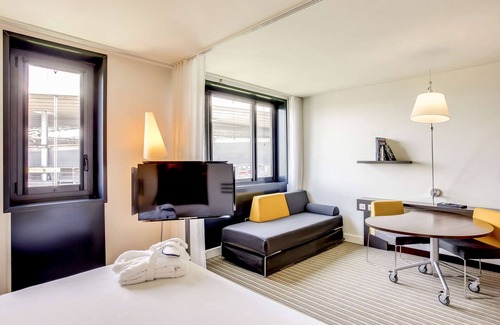 Saint-Denis Hotel | Novotel Suites Paris Stade De France