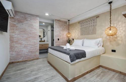 El Poblado Villa | NOWA Provenza 3-Story Villa with Pool & Rooftop