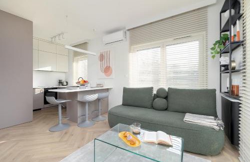 Rzeszow Apartamento | Nowoczesne Apartamenty z Parkingiem & Balkonem by Noclegi Renters