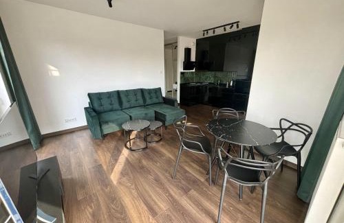 Lodz Apartamento | Nowoczesny apartament Pomorska Park, świetny dojazd, blisko centrum, UŁ, CKD UMed, Lumumbowo