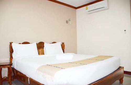 Nakhon Phanom Hotel | NP Residence