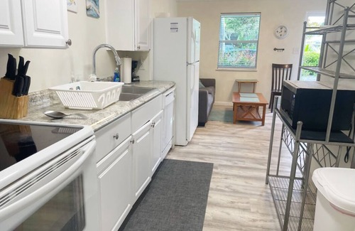 North Palm Beach Apartamento | NPB Tropical Hideaway