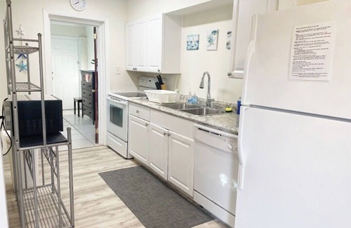 North Palm Beach Apartamento | NPB Tropical Hideaway