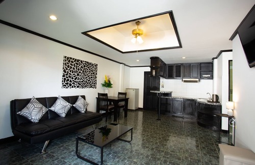 Nanai Road Hotel | NR Nanai Patong